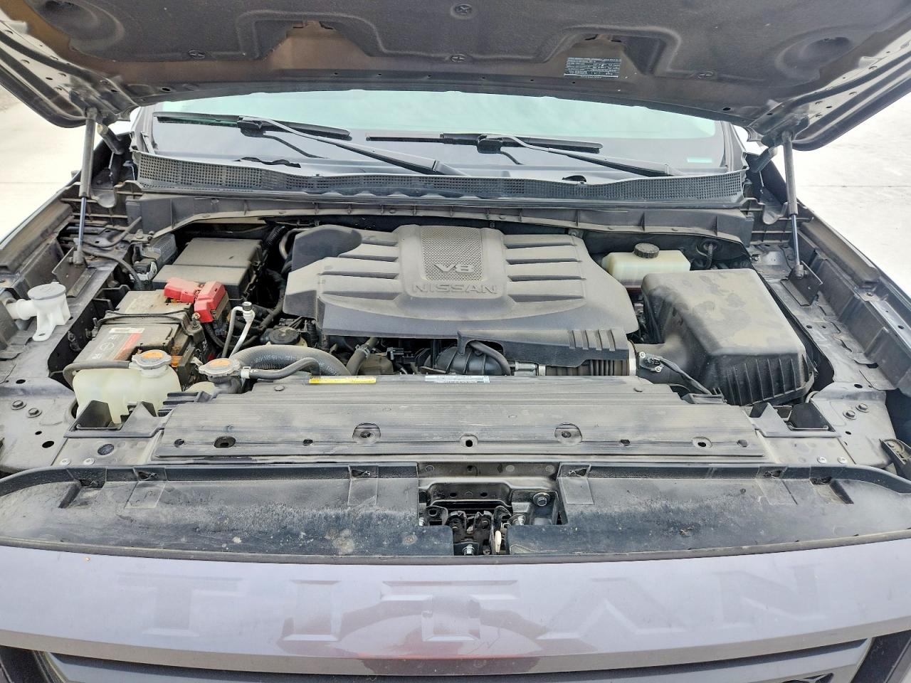 Nissan Titan Sv
