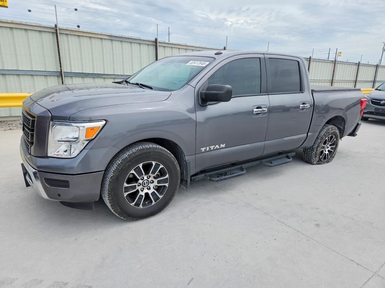 Salvage Nissan Titan Image