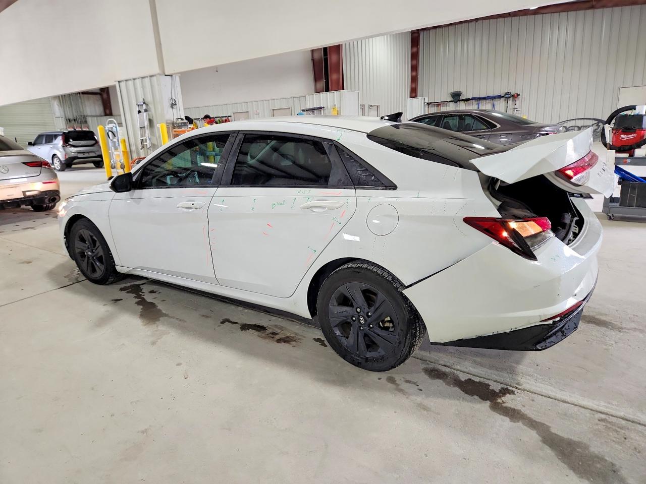Hyundai ELANTRA Sel