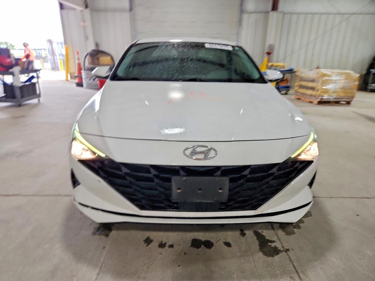 Hyundai ELANTRA Sel