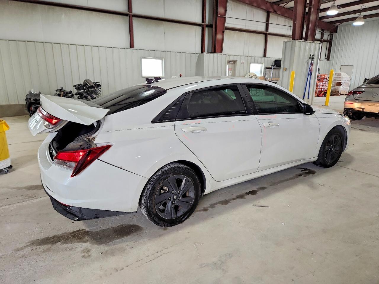 Hyundai ELANTRA Sel