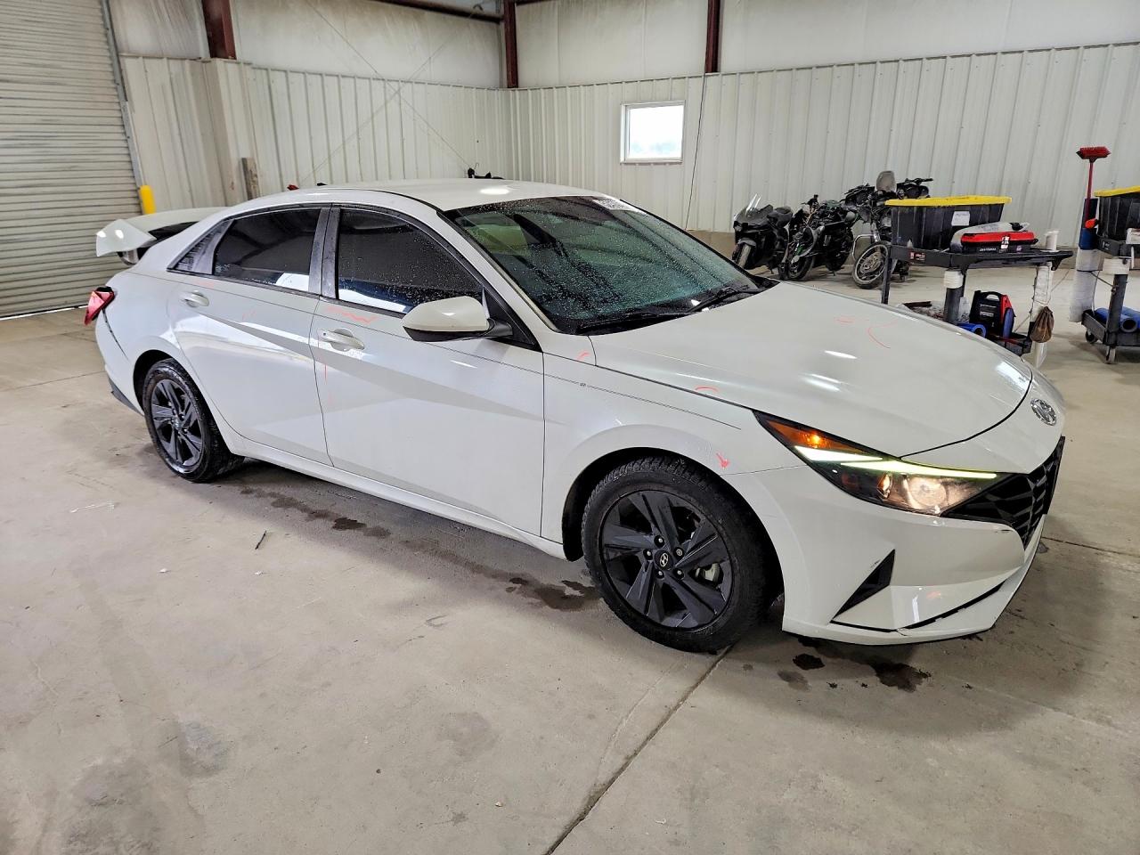Hyundai ELANTRA Sel