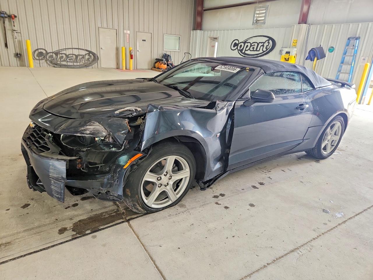 Salvage Chevrolet Camaro Image