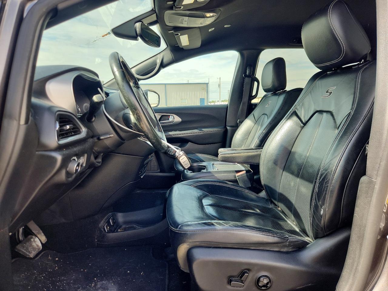 Chrysler Pacifica Touring L Plus