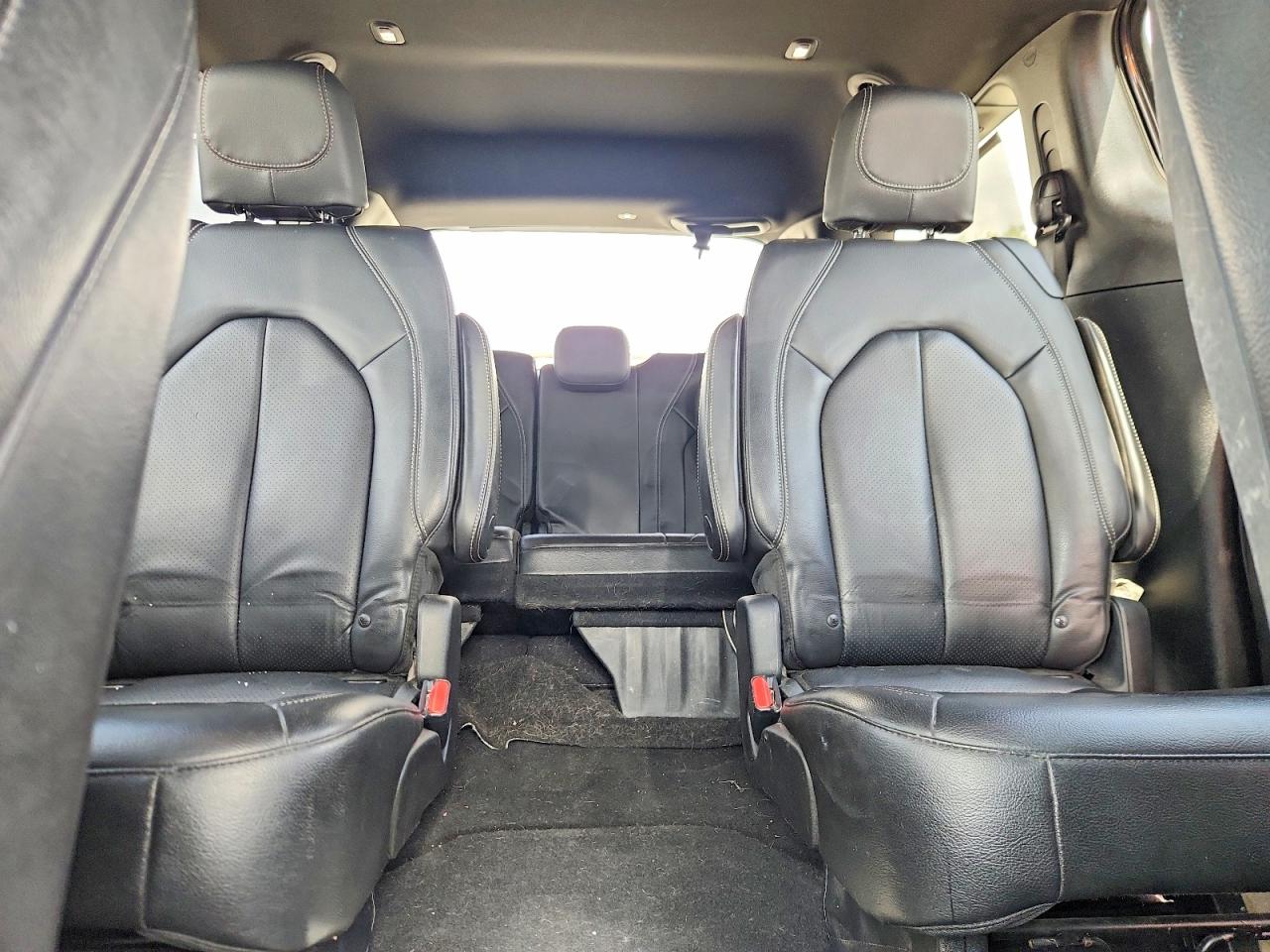 Chrysler Pacifica Touring L Plus