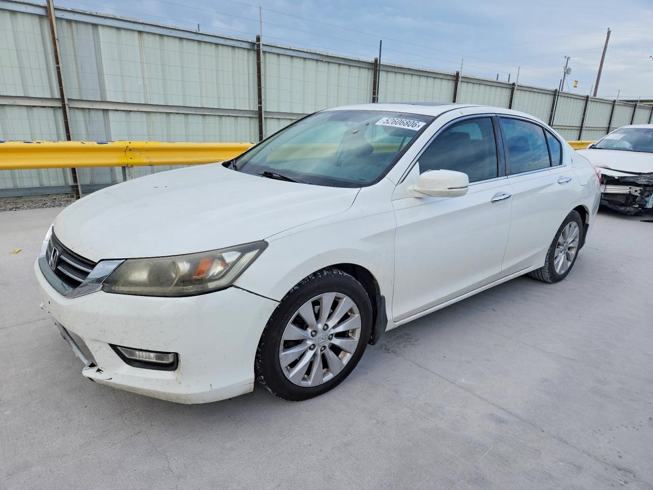 Salvage Honda Accord Image