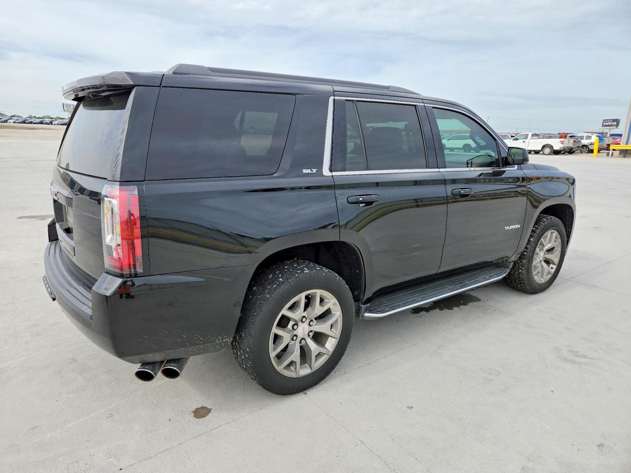 GMC Yukon Slt