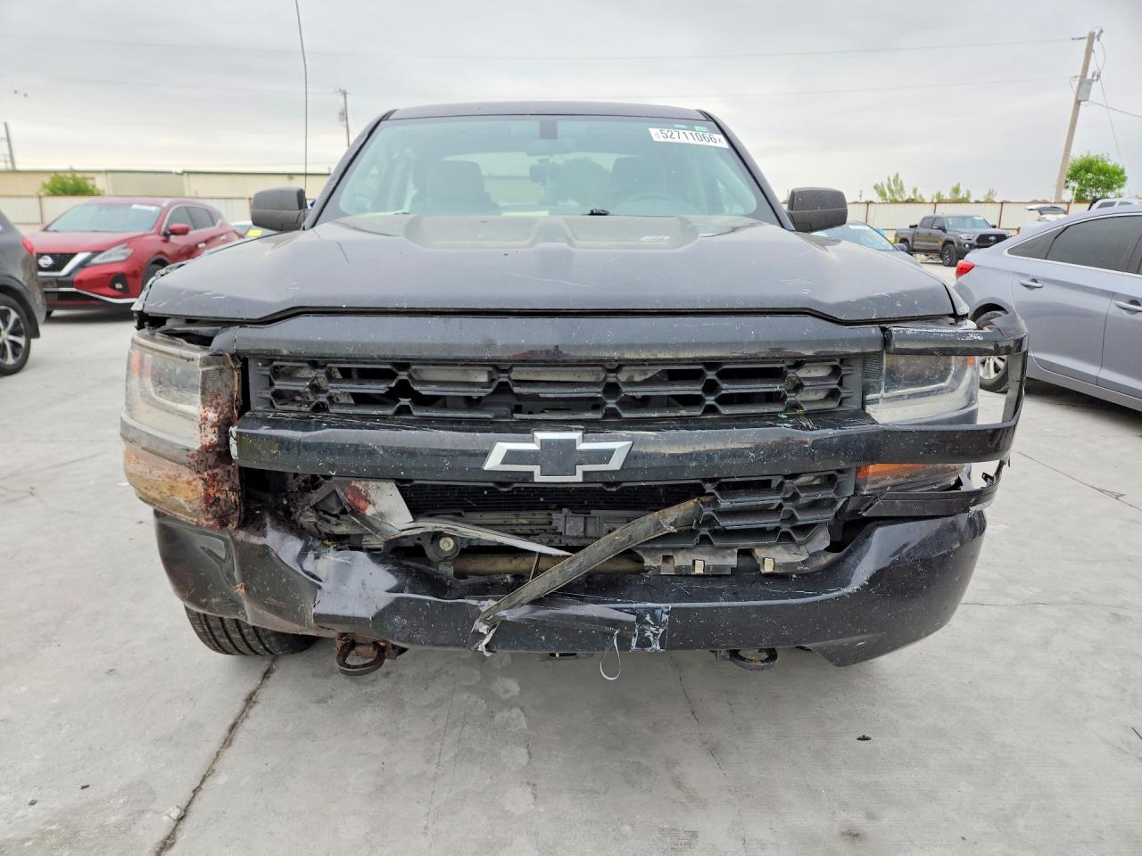 Chevrolet Silverado C1500 Custom