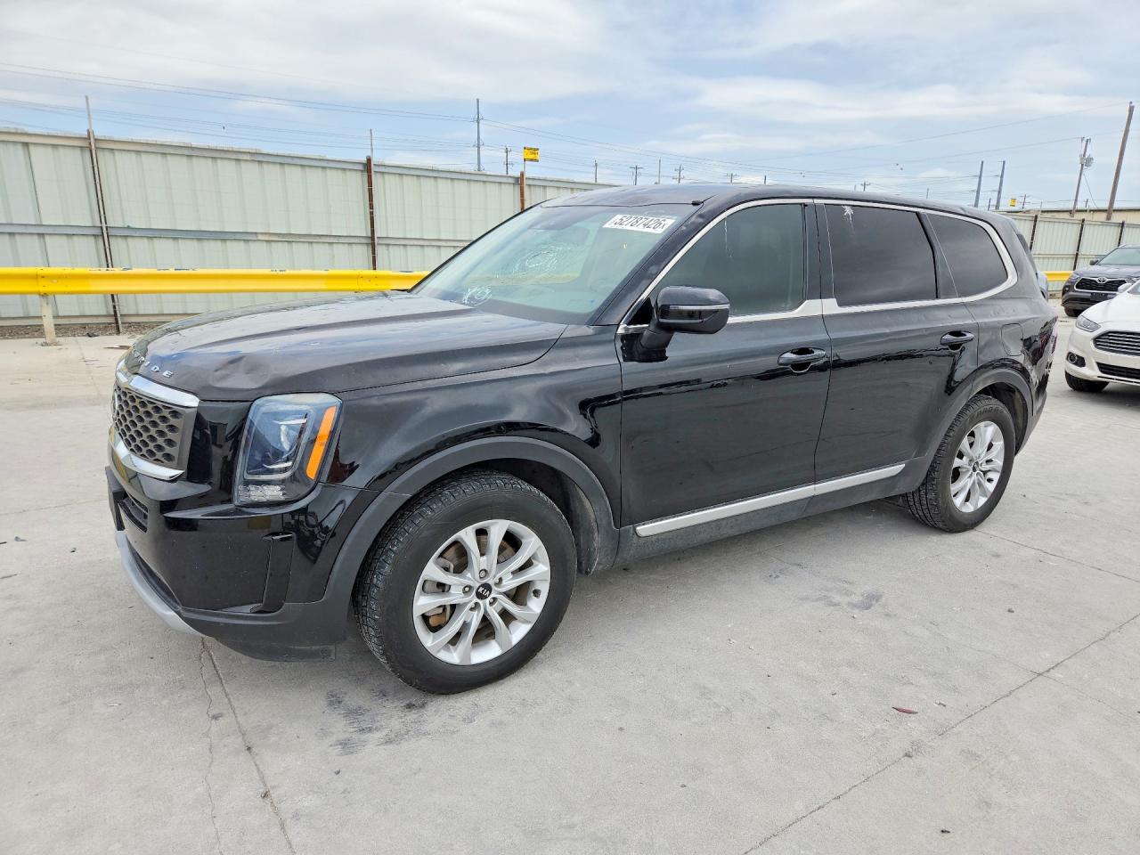 Salvage Kia Telluride Image
