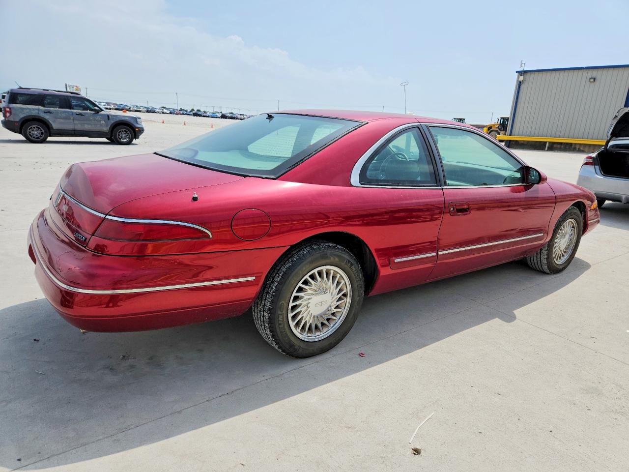 Lincoln Mark Serie Base