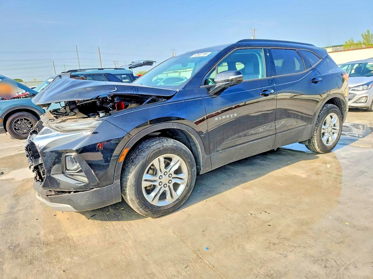 Salvage Chevrolet Blazer Image