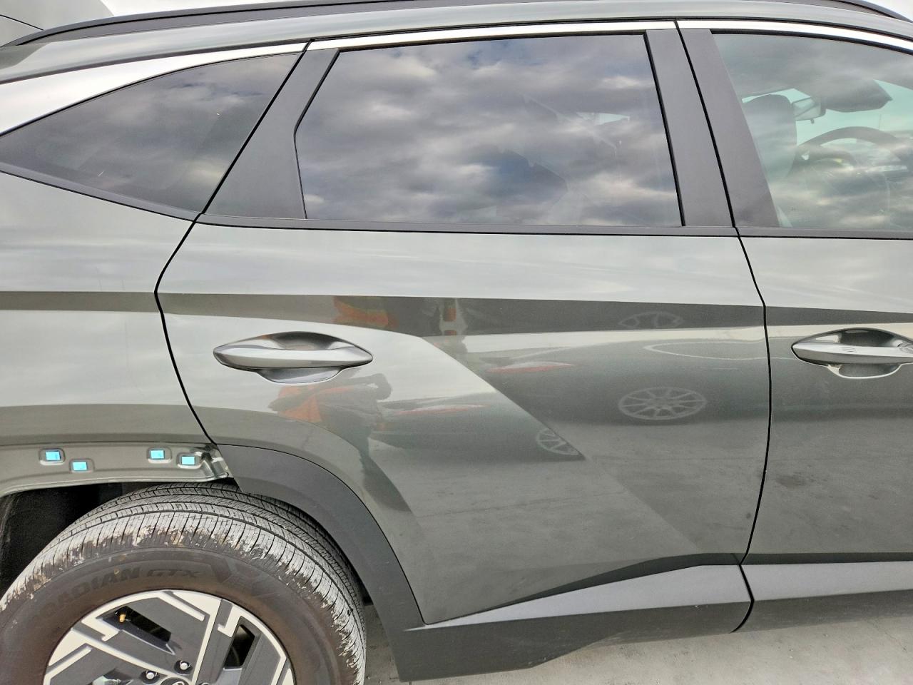 Hyundai TUCSON Blue