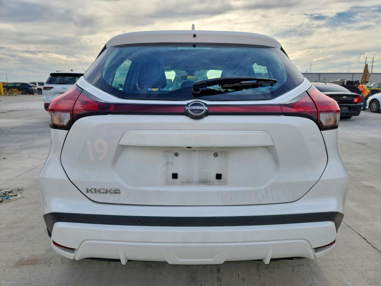 Nissan Kicks S
