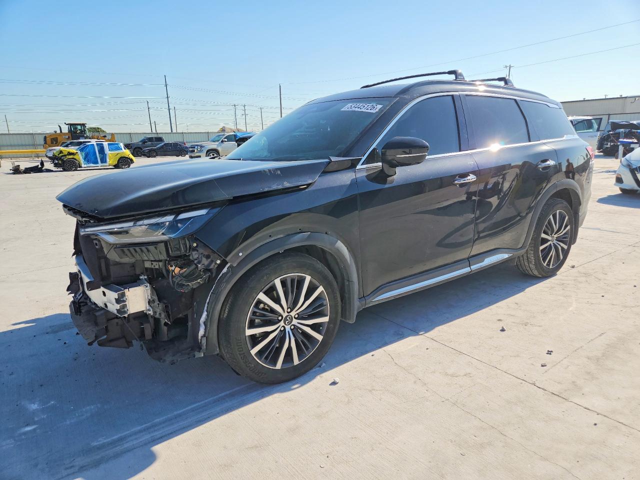Salvage INFINITI Qx Image