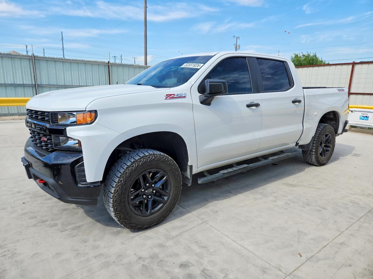 Salvage Chevrolet Silverado Image