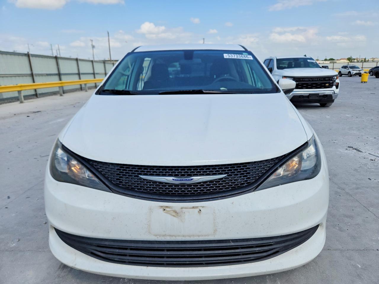 Chrysler Minivan L