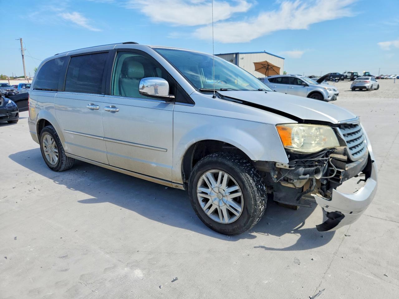 Chrysler Minivan Limited