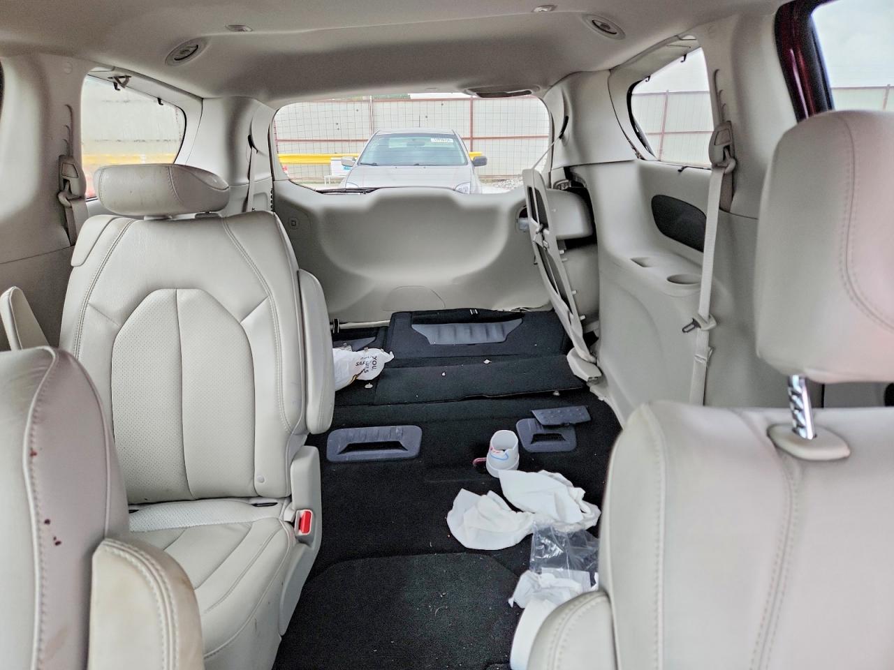 Chrysler Pacifica Touring L