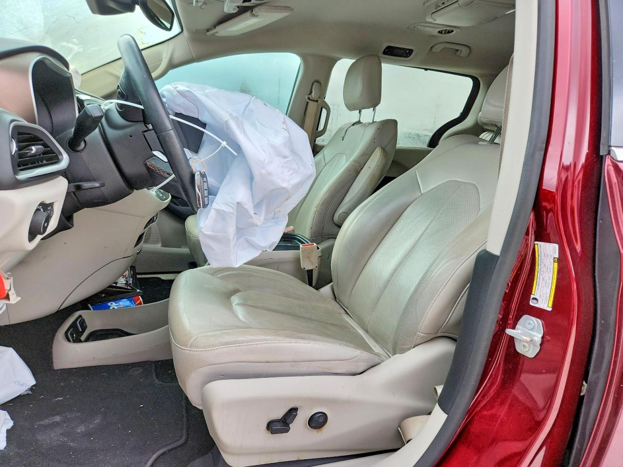 Chrysler Pacifica Touring L