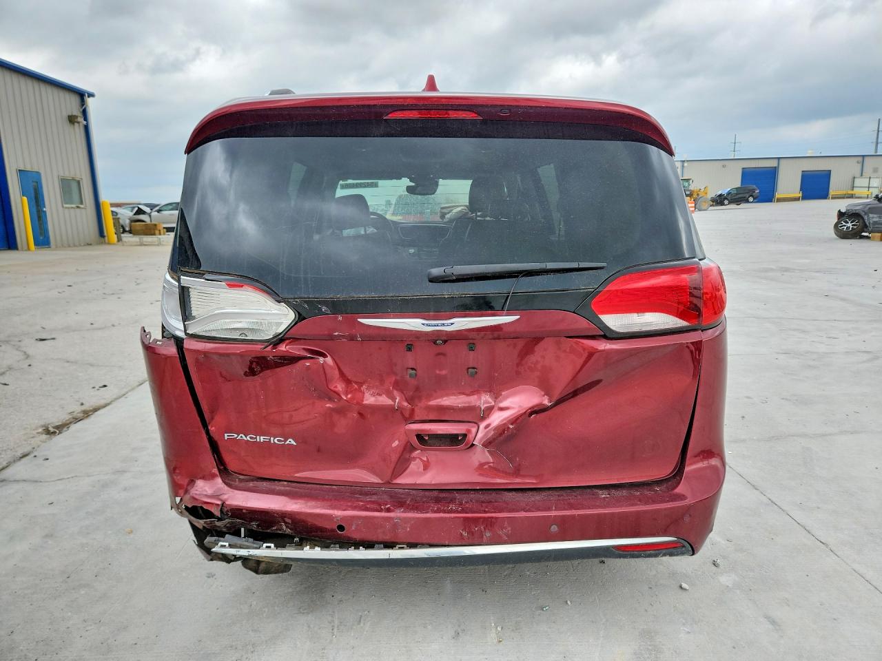 Chrysler Pacifica Touring L
