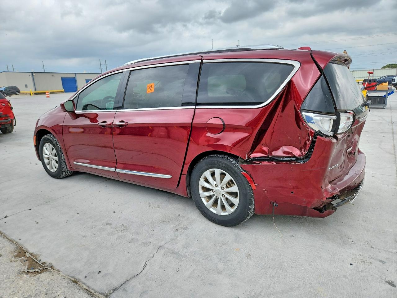 Chrysler Pacifica Touring L