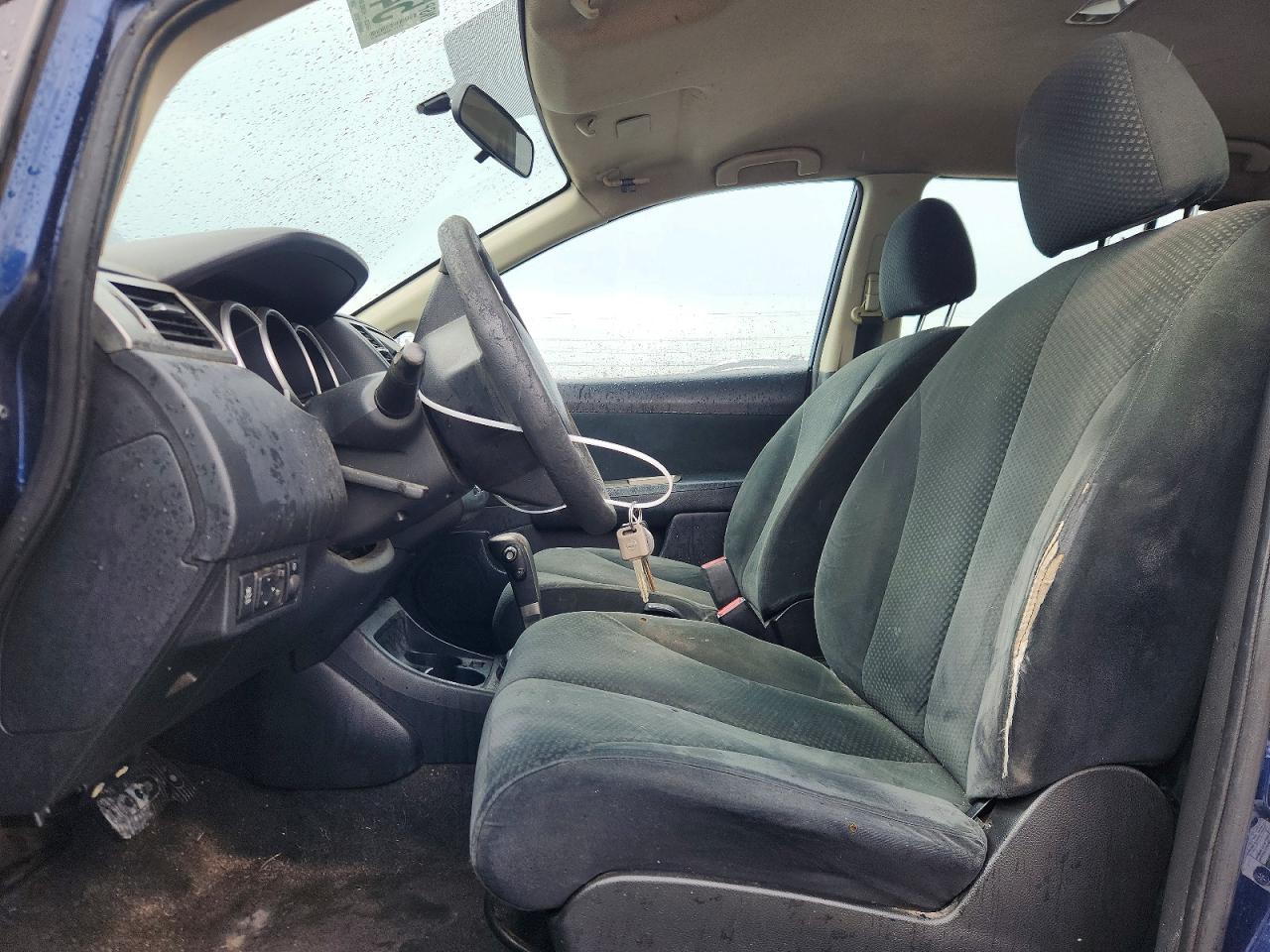 Nissan Versa 1.8 S