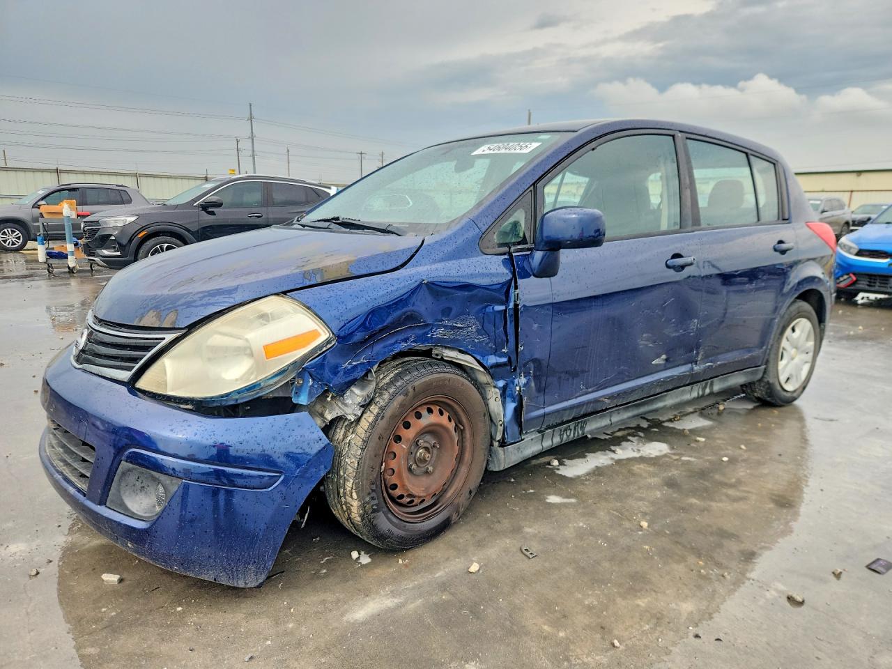 Salvage Nissan Versa Image