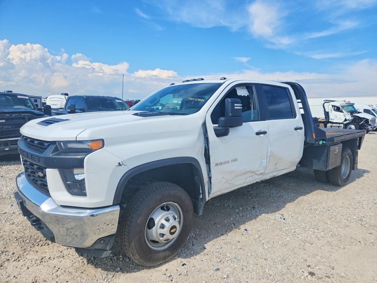 Salvage Chevrolet Silverado Image