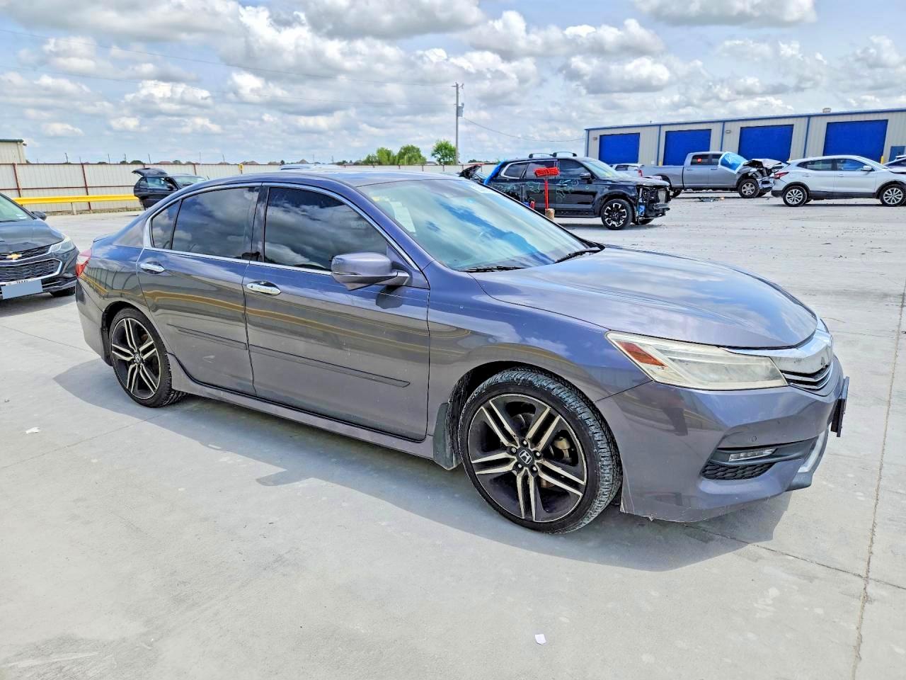 Honda Accord Touring