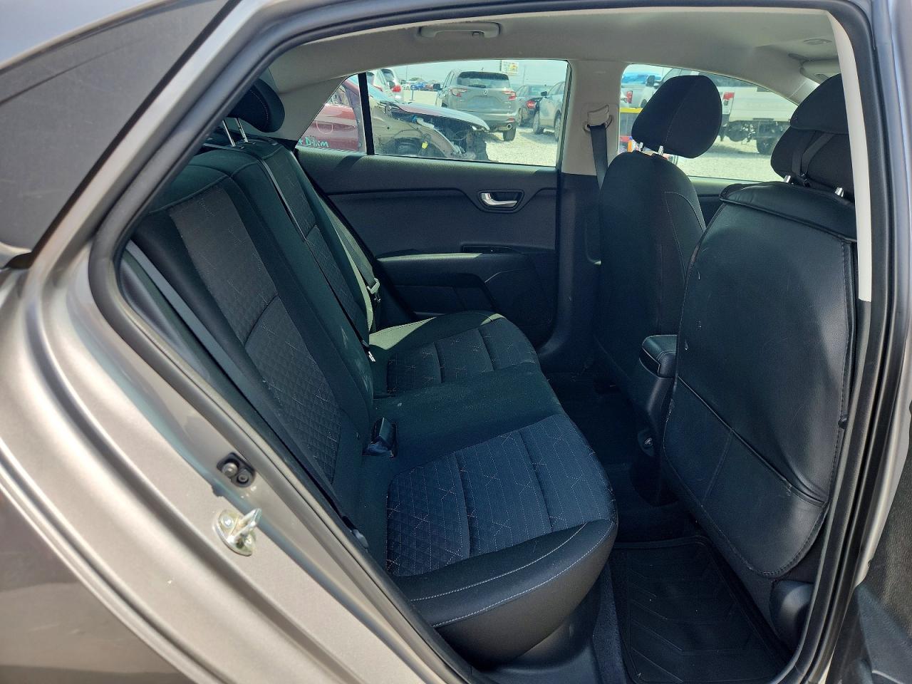 Kia Rio S