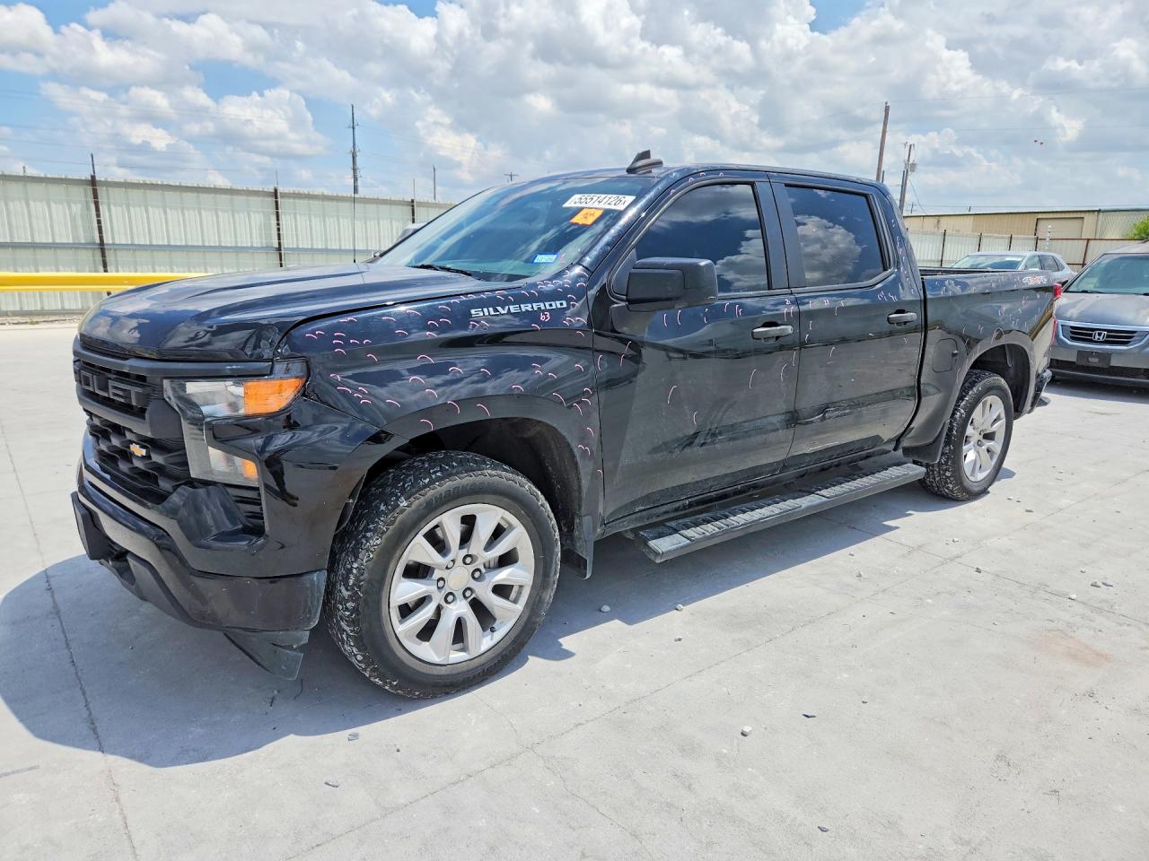 Salvage Chevrolet Silverado Image