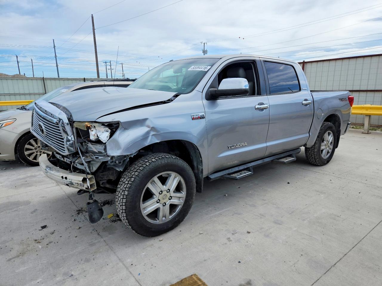 Salvage Toyota Tundra Image