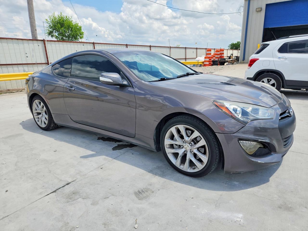 Hyundai Genesis 3.8l