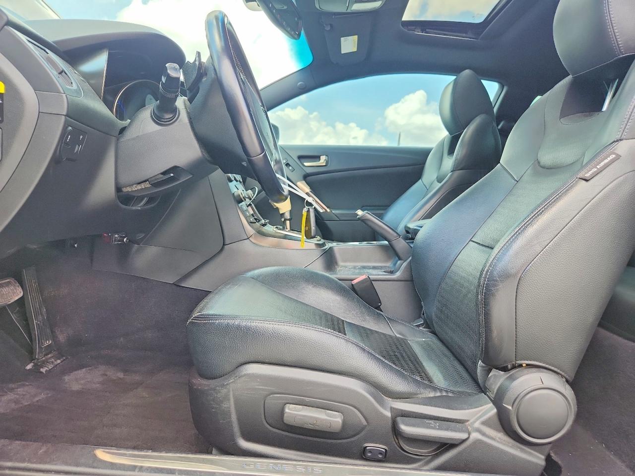 Hyundai Genesis 3.8l