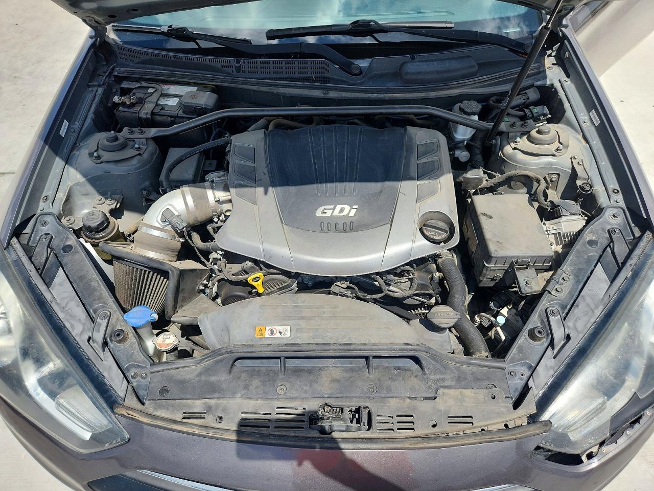 Hyundai Genesis 3.8l