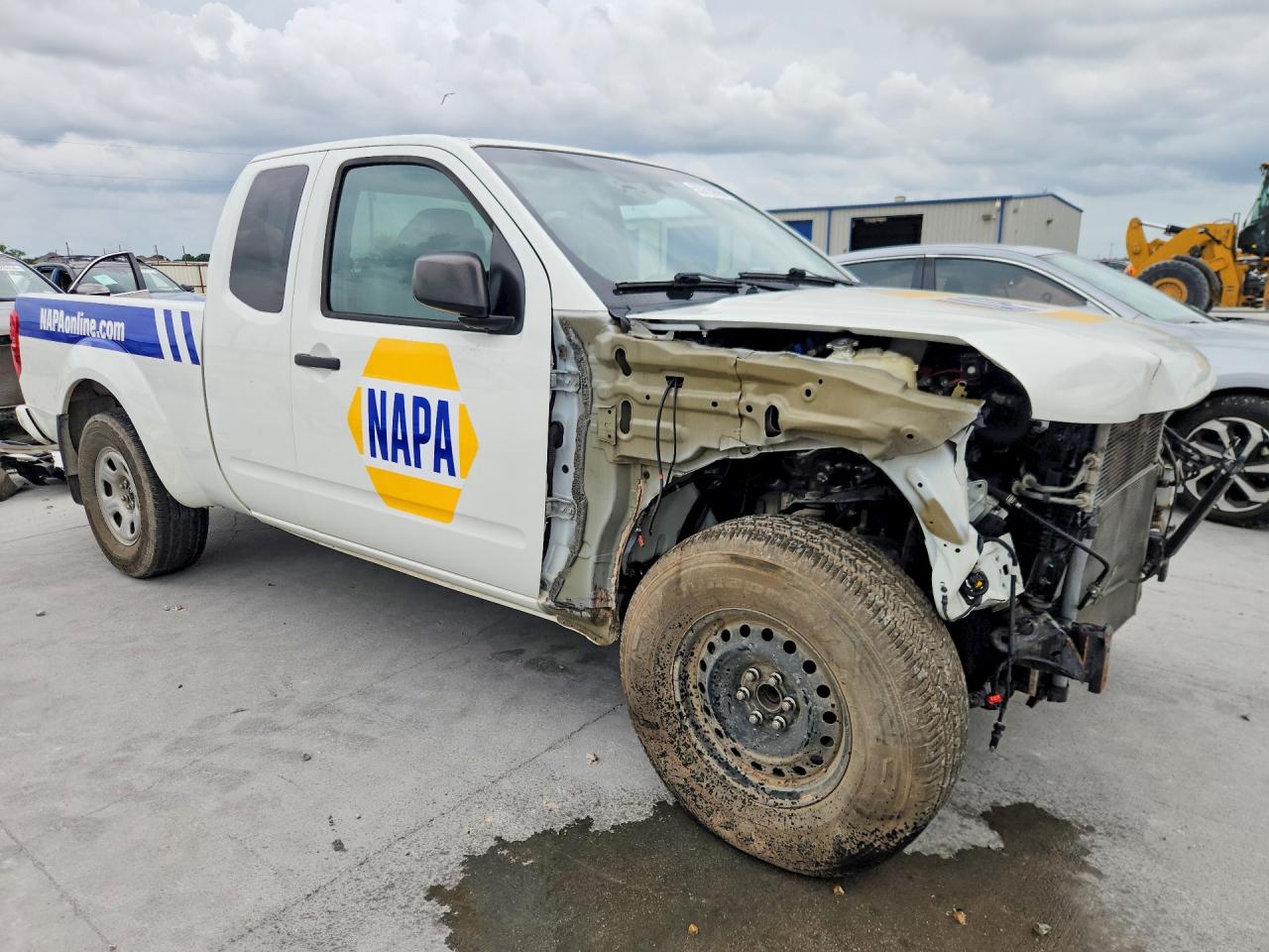Nissan Frontier S