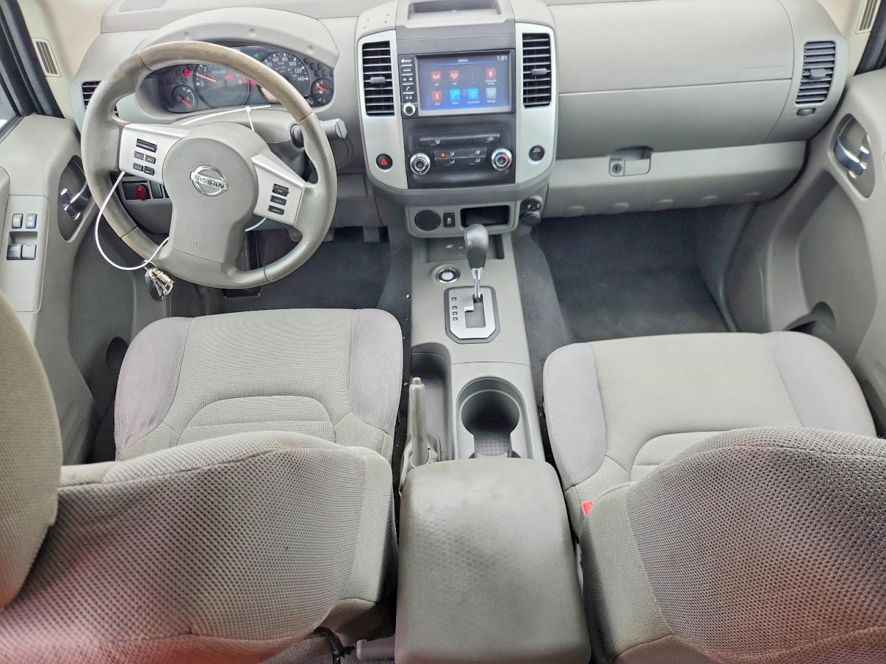 Nissan Frontier S