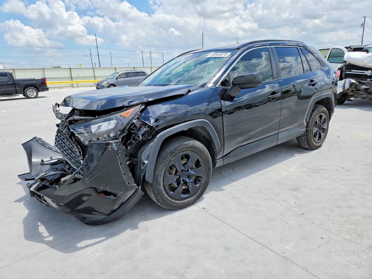 Salvage Toyota RAV4 Image