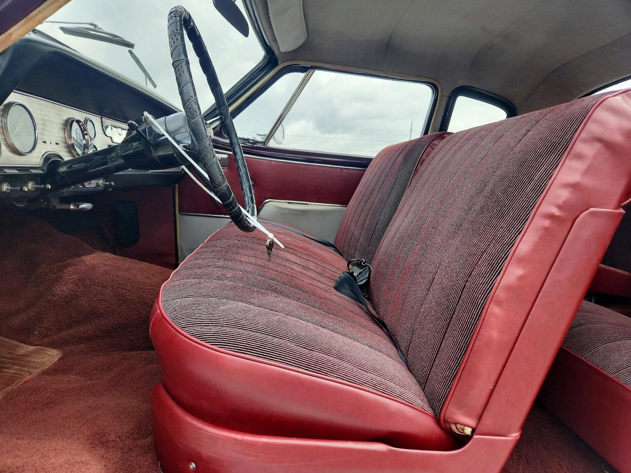 Studebaker Commander Sport