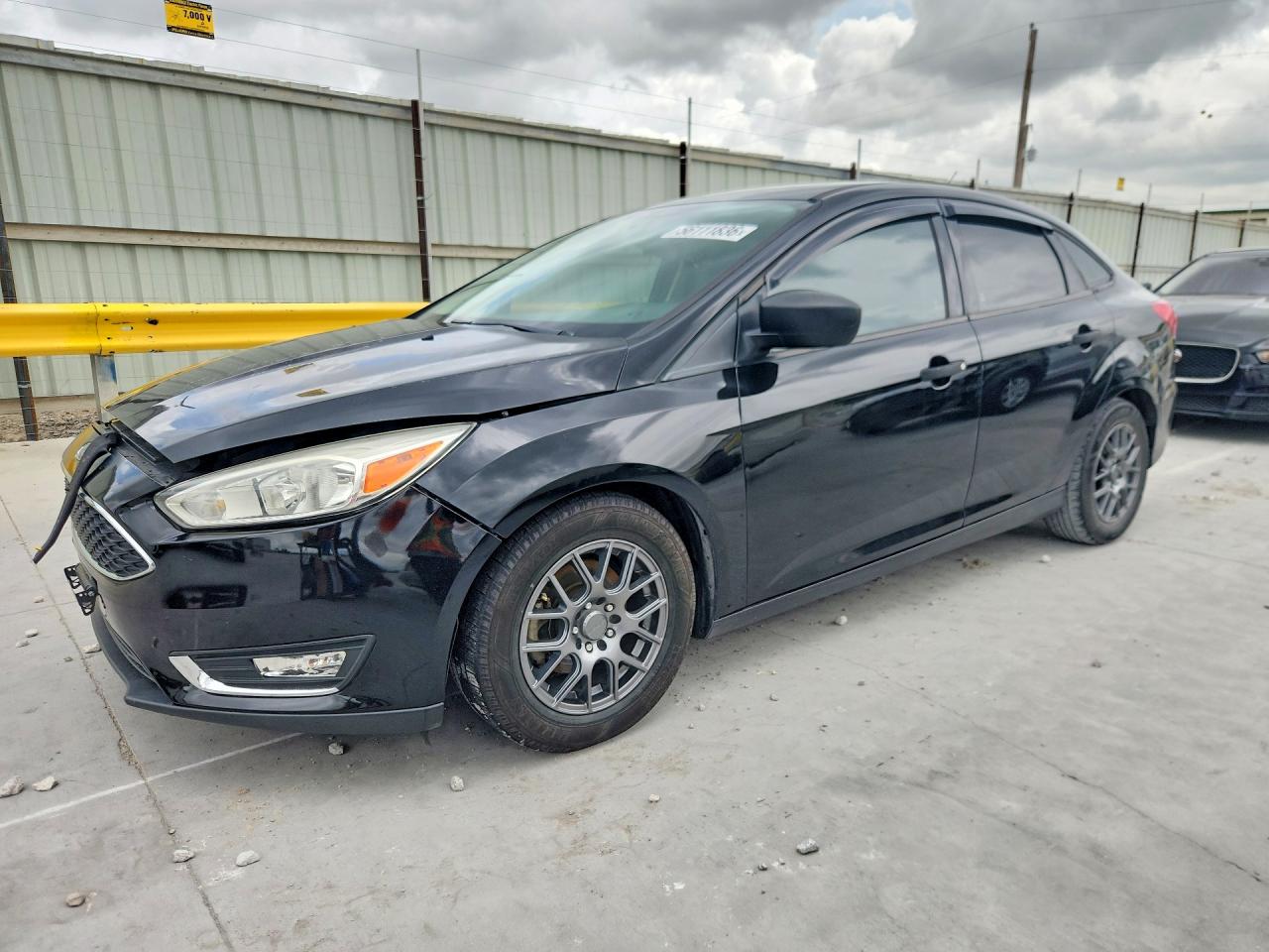 Salvage Ford Focus Image
