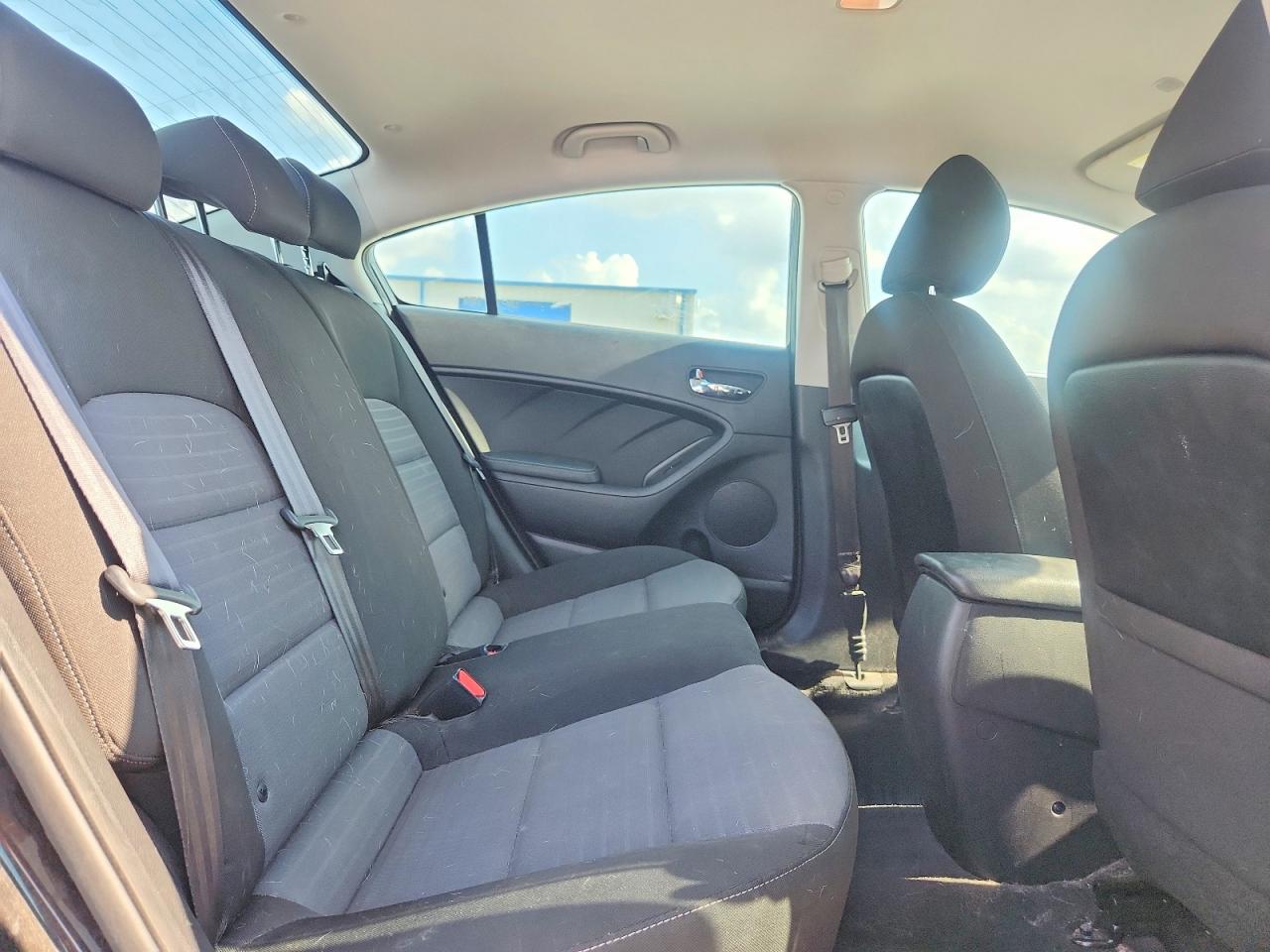 Kia Forte S