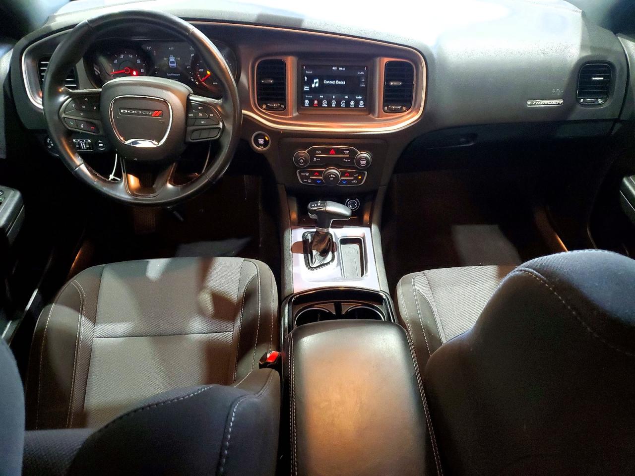Dodge Charger Sxt