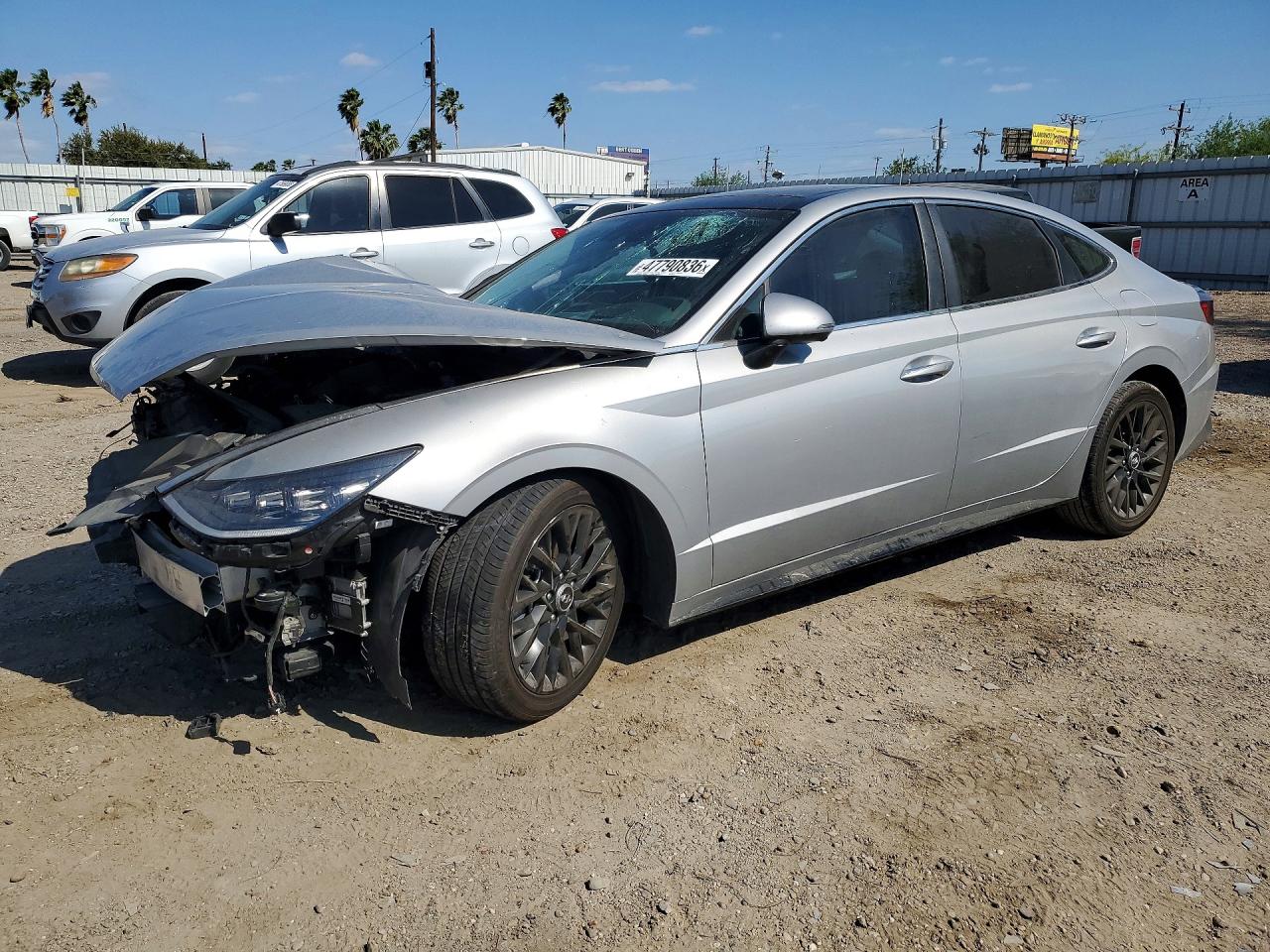 Salvage Hyundai SONATA Image