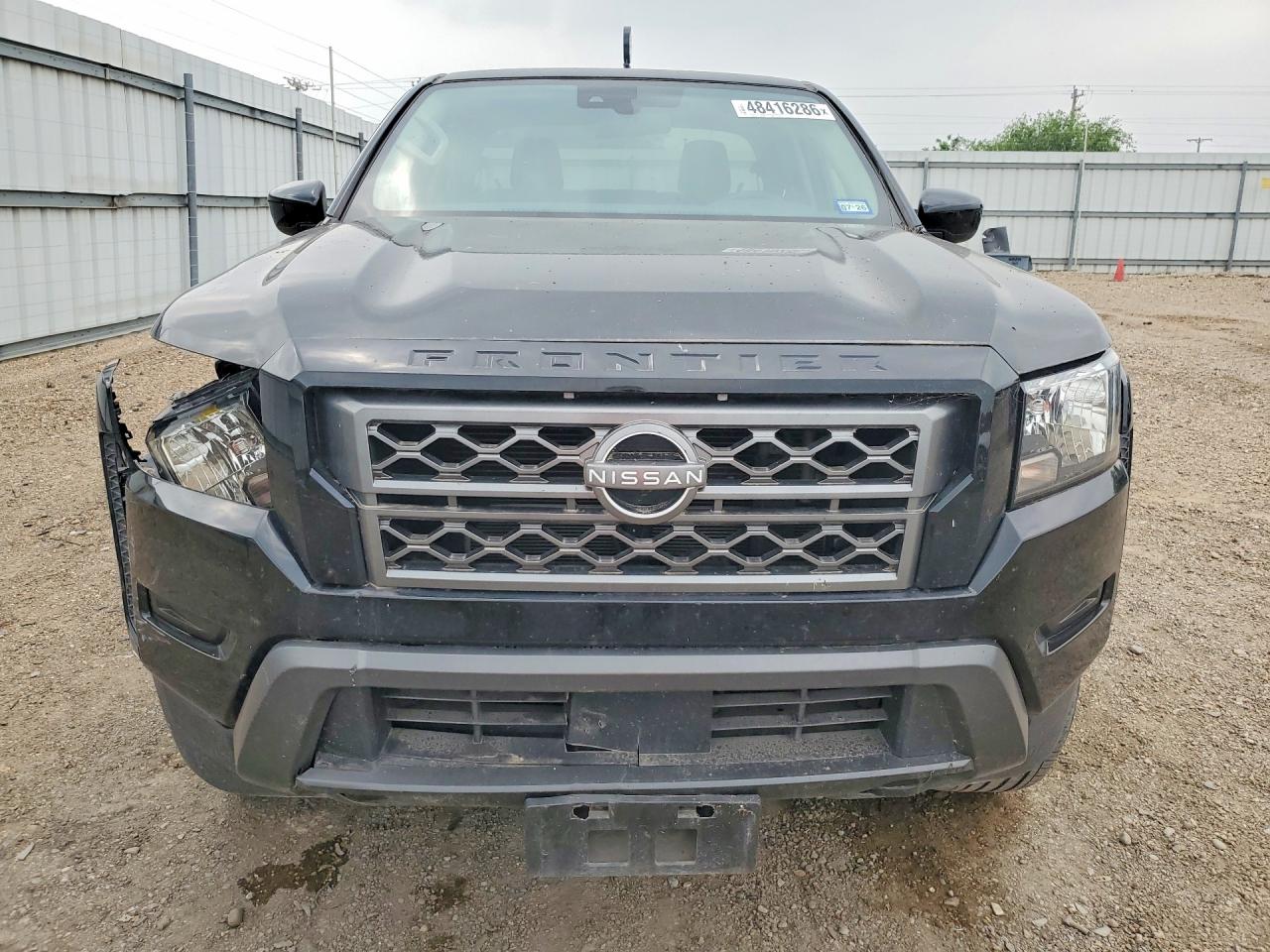 Nissan Frontier Sv
