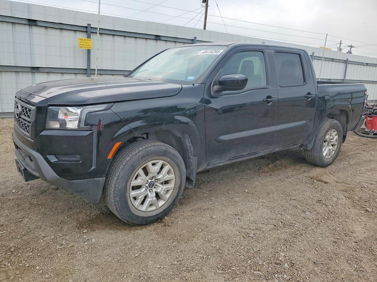 Salvage Nissan Frontier Image