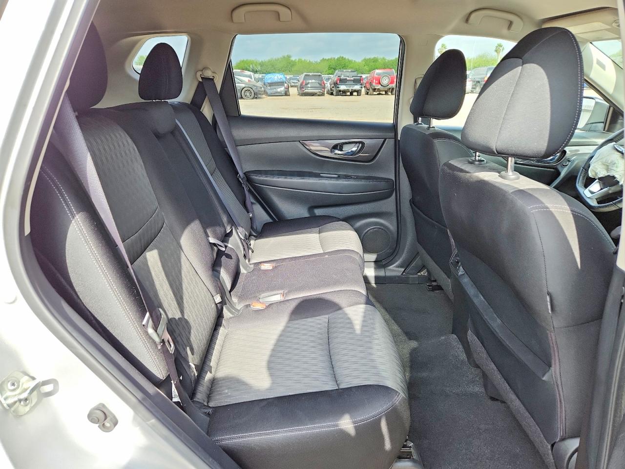 Nissan Rogue Sv