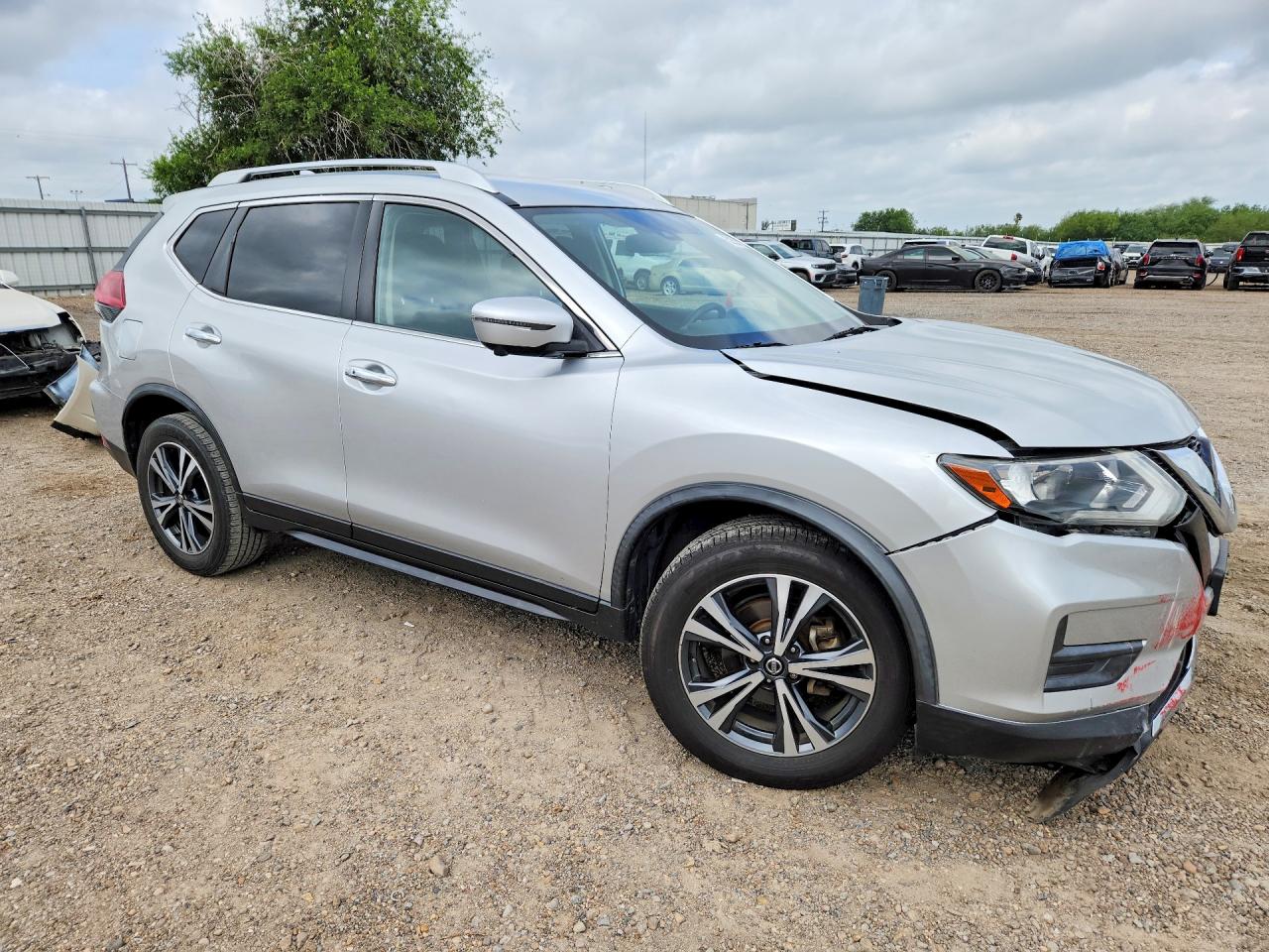 Nissan Rogue Sv