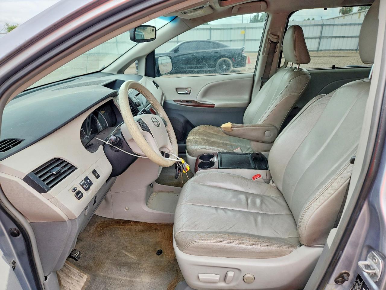 Toyota Sienna Xle 8-passenger