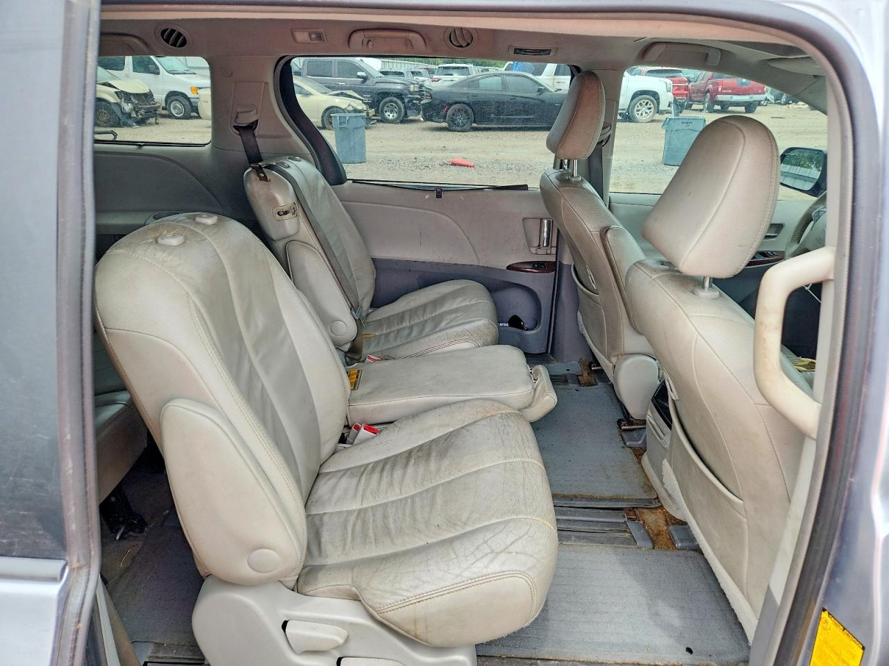 Toyota Sienna Xle 8-passenger