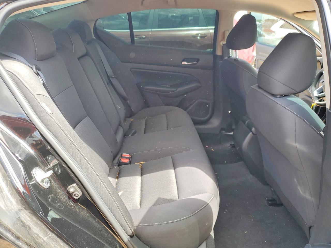 Nissan Altima S